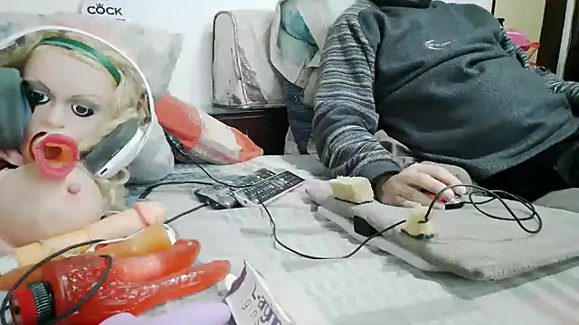 messi syssy online show from 07/20/26, 12:18
