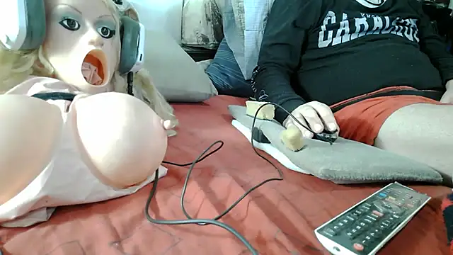 messi syssy online show from 07/26/26, 11:55