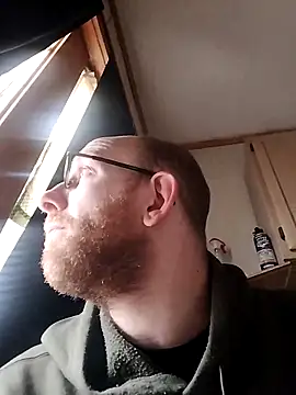 Snapshot of TaylorBlaze chatting on 02/17/26, 04:13 TaylorBlaze online show from 02/17/26, 04:13