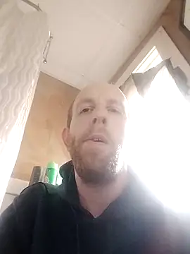 Snapshot of TaylorBlaze chatting on 03/15/26, 06:03 TaylorBlaze online show from 03/15/26, 06:03