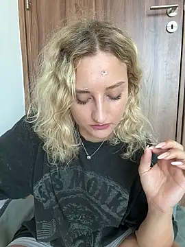 MileySummer online show from 09/17/25, 08:05