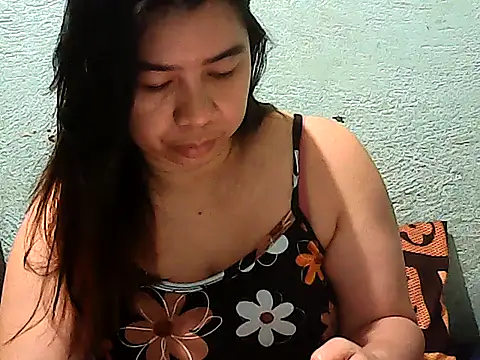 Snapshot of Totally_Naked69 chatting on 07/19/26, 07:01 Totally Naked69 online show from 07/19/26, 07:01