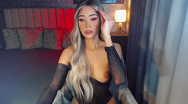 Miss Amandaversace online show from 02/12/25, 08:40