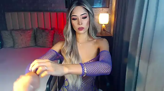 Miss Amandaversace online show from 02/26/25, 12:27