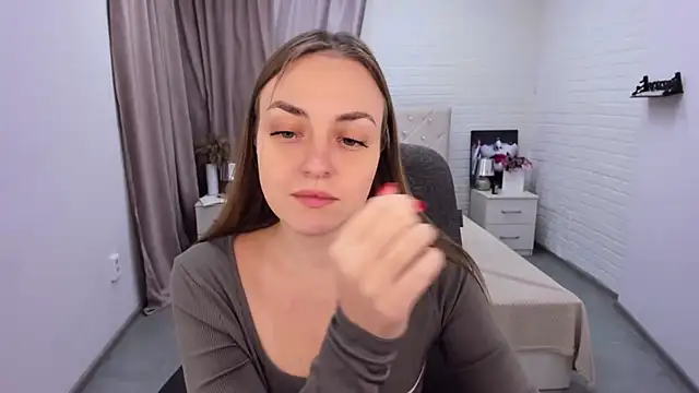 JessicaNickson online show from 12/28/24, 10:03