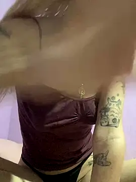 Snapshot of bunnydark00 chatting on 12/04/24, 02:31 bunnydark00 online show from 12/04/24, 02:31