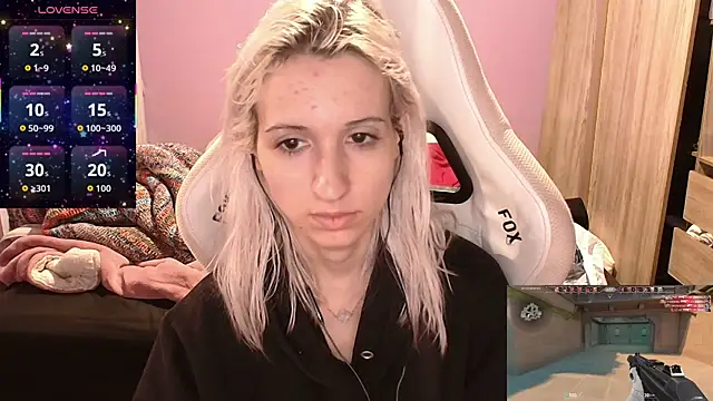 Snapshot of bunnydark00 chatting on 09/28/25, 05:29 bunnydark00 online show from 09/28/25, 05:29