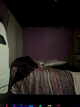 Snapshot of bunnydark00 chatting on 10/09/25, 12:19 bunnydark00 online show from 10/09/25, 12:19