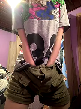 Snapshot of bunnydark00 chatting on 10/10/25, 11:59 bunnydark00 online show from 10/10/25, 11:59