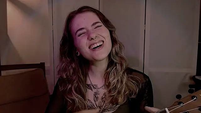 risha laas online show from 12/18/24, 08:36