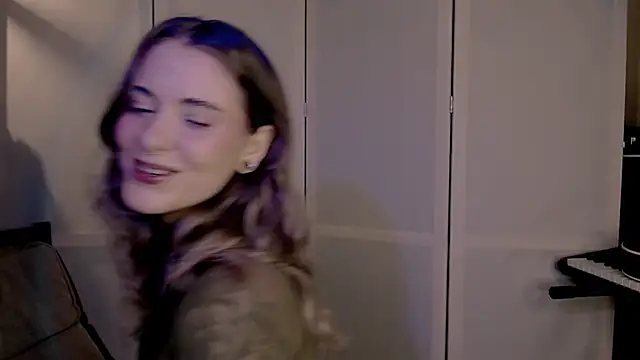 risha laas online show from 01/22/25, 07:03