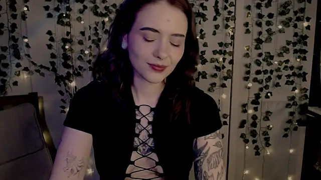 risha laas online show from 03/21/25, 10:39