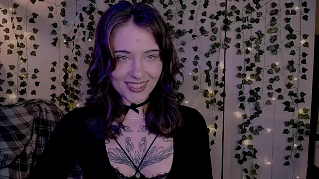 risha laas online show from 09/25/25, 08:12