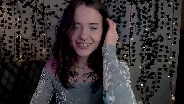 risha laas online show from 04/30/26, 08:37