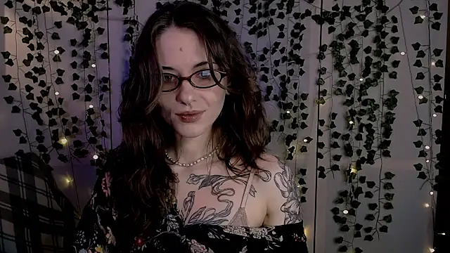 risha laas online show from 05/28/26, 08:06