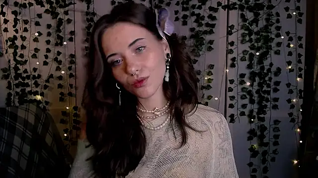 risha laas online show from 06/25/26, 08:02