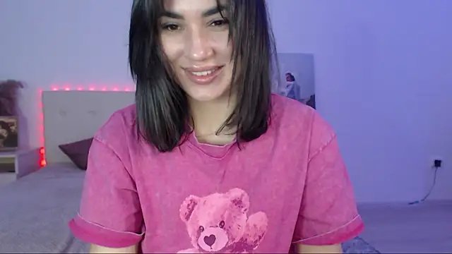 Snapshot of RoxannePure chatting on 01/19/25, 05:05 RoxannePure online show from 01/19/25, 05:05