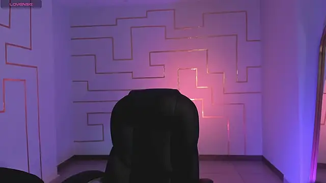 Snapshot of EveBensonX chatting on 11/07/25, 01:00 EveBensonX online show from 11/07/25, 01:00