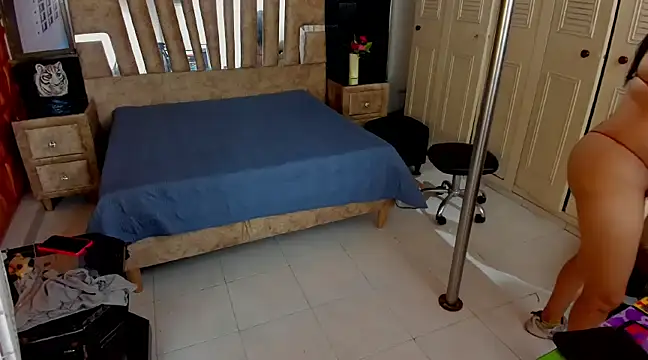 cute sassy online show from 01/21/25, 10:30
