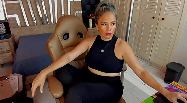 cute sassy online show from 01/22/25, 07:45