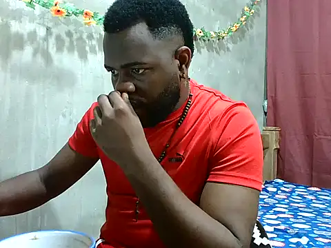 Snapshot of 2ocmaxi chatting on 09/17/25, 10:00 2ocmaxi online show from 09/17/25, 10:00