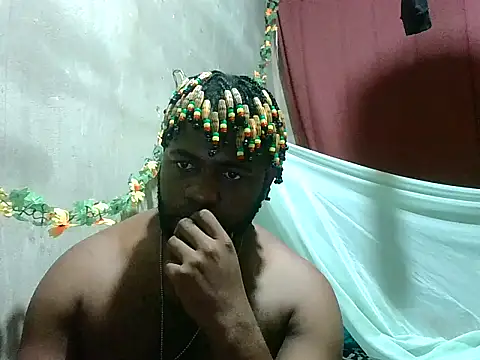2ocmaxi online show from 05/01/26, 02:43
