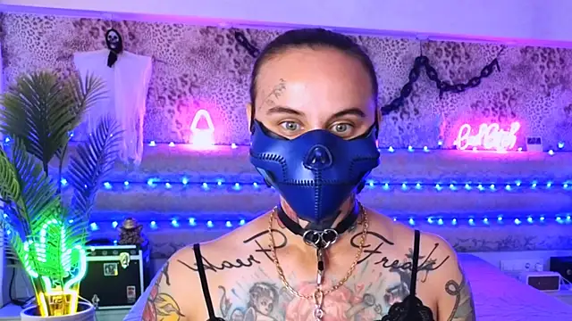 Cool Freak  online show from 09/13/25, 10:15