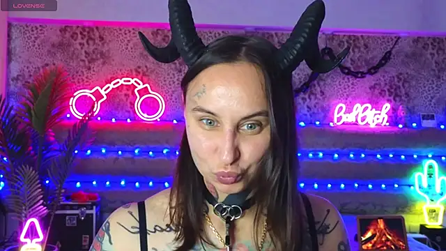 Cool Freak  online show from 05/15/26, 10:00