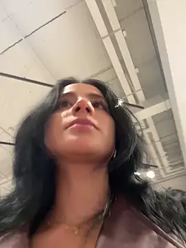 Snapshot of Ale_Lewis chatting on 11/03/25, 01:23 Ale Lewis online show from 11/03/25, 01:23