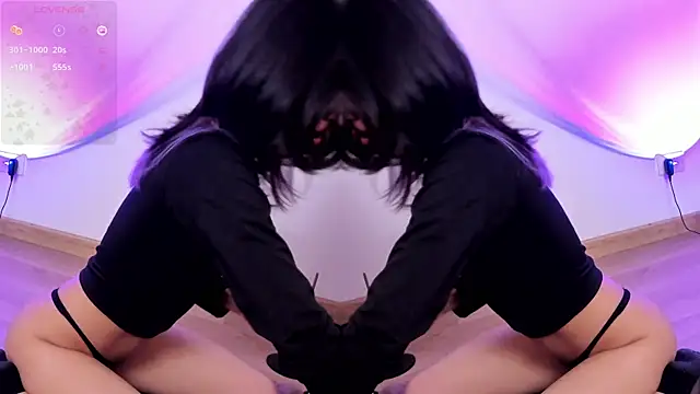 Snapshot of NanaRott chatting on 12/27/24, 09:11 NanaRott online show from 12/27/24, 09:11