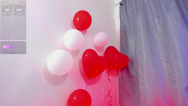 Snapshot of NanaRott chatting on 02/16/25, 12:41 NanaRott online show from 02/16/25, 12:41