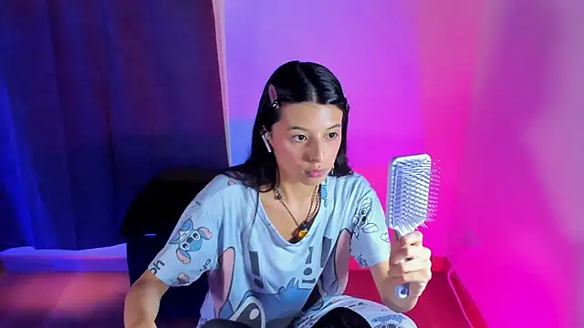 Snapshot of NanaRott chatting on 11/22/25, 09:25 NanaRott online show from 11/22/25, 09:25