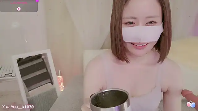 Snapshot of Yuu__k chatting on 02/28/25, 05:26 Yuu k online show from 02/28/25, 05:26