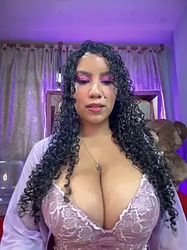 Snapshot of serena_willow chatting on 04/12/26, 10:15 serena willow online show from 04/12/26, 10:15