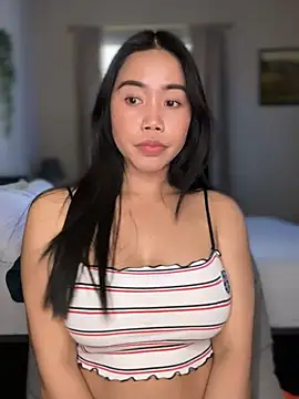 Snapshot of JazzieXo chatting on 12/07/24, 08:27 JazzieXo online show from 12/07/24, 08:27