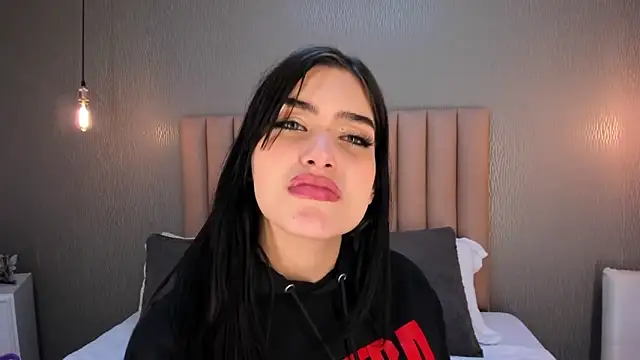Alexa Thaylor  online show from 01/03/25, 06:14