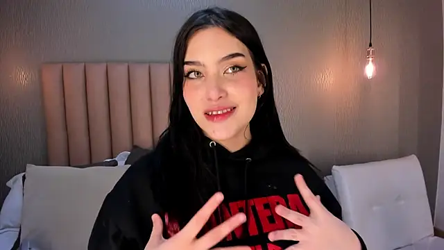 Alexa Thaylor  online show from 01/16/25, 02:41