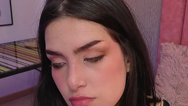 Alexa Thaylor  online show from 05/01/26, 06:12