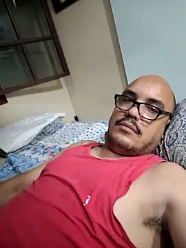 Snapshot of RobertoBuzios22 chatting on 03/15/25, 09:27 RobertoBuzios22 online show from 03/15/25, 09:27