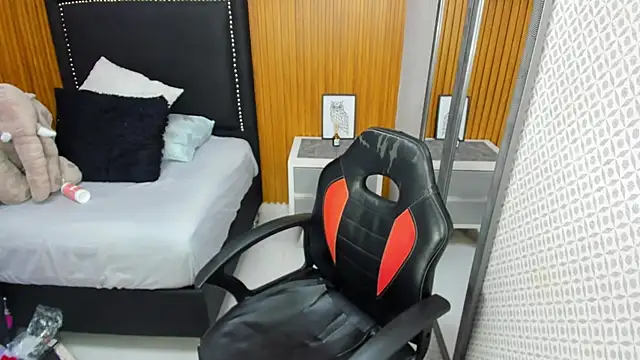 LILAFAVE online show from 09/24/25, 12:19