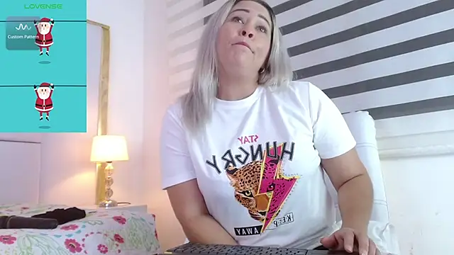 WANDAFOXX1 online show from 01/08/25, 01:00