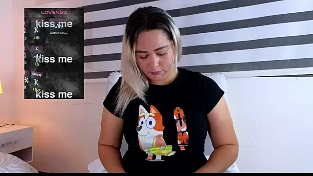 WANDAFOXX1 online show from 01/30/25, 04:06