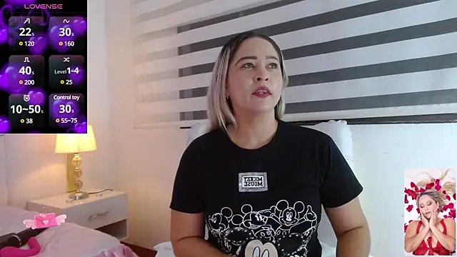 WANDAFOXX1 online show from 02/19/25, 02:55