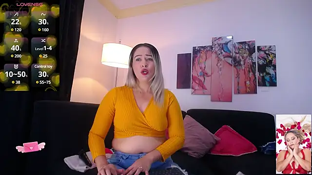 WANDAFOXX1 online show from 03/23/25, 03:54
