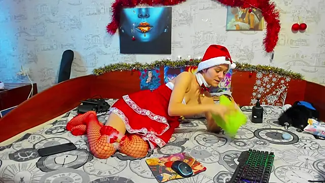 KagamiTayga online show from 12/24/24, 11:28