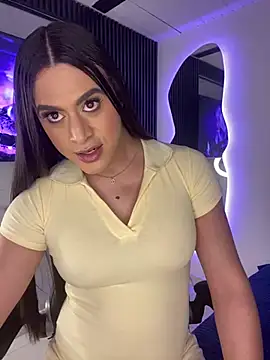 Naughtysofiaa online show from 07/16/26, 12:38