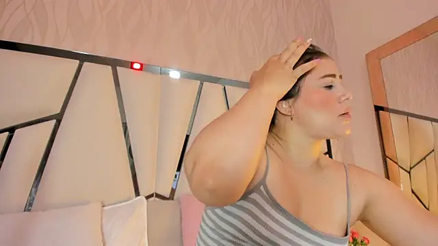 kimberly7  online show from 10/28/25, 11:47