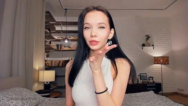 Snapshot of Riskyproject chatting on 12/07/24, 07:27 Riskyproject online show from 12/07/24, 07:27