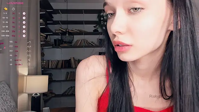 Snapshot of Riskyproject chatting on 02/28/25, 01:14 Riskyproject online show from 02/28/25, 01:14