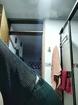 katha steele  online show from 10/18/25, 10:05